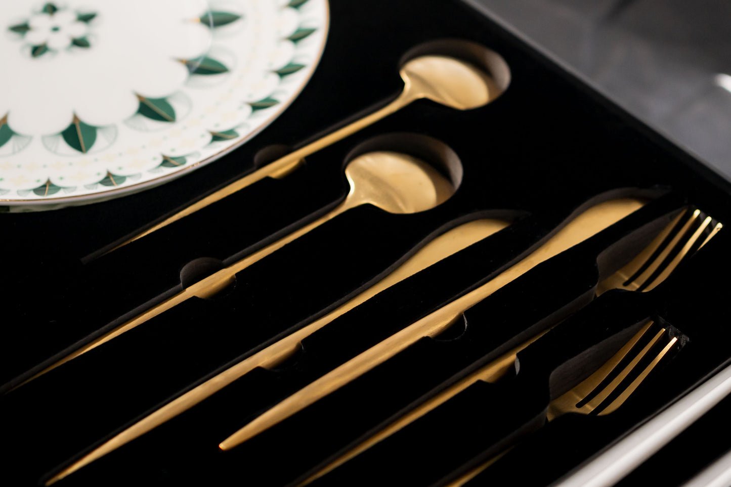 Royal Green Tableware Gift Set
